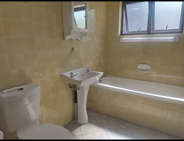 3 BEDROOM SECTIONAL TITLE RENTED IN THE WOLDS